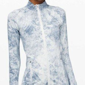 Lululemon Ebb to Train Jacket - Size 8 NWT - Wash color (Dye Blue)